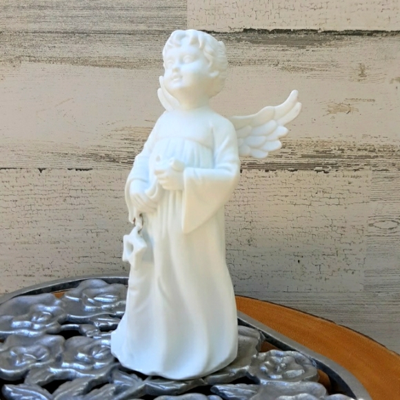 DEPARTMENT 56 PORCELAIN ANGEL FIGURINE - Picture 2 of 9